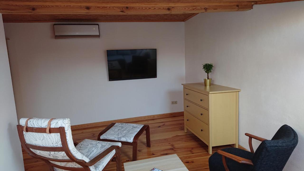 Apartamenty Przy Stonehenge Sosnowiec Bilik gambar
