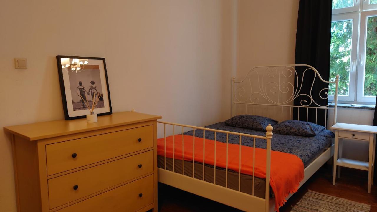 Apartamenty Przy Stonehenge Sosnowiec Luaran gambar
