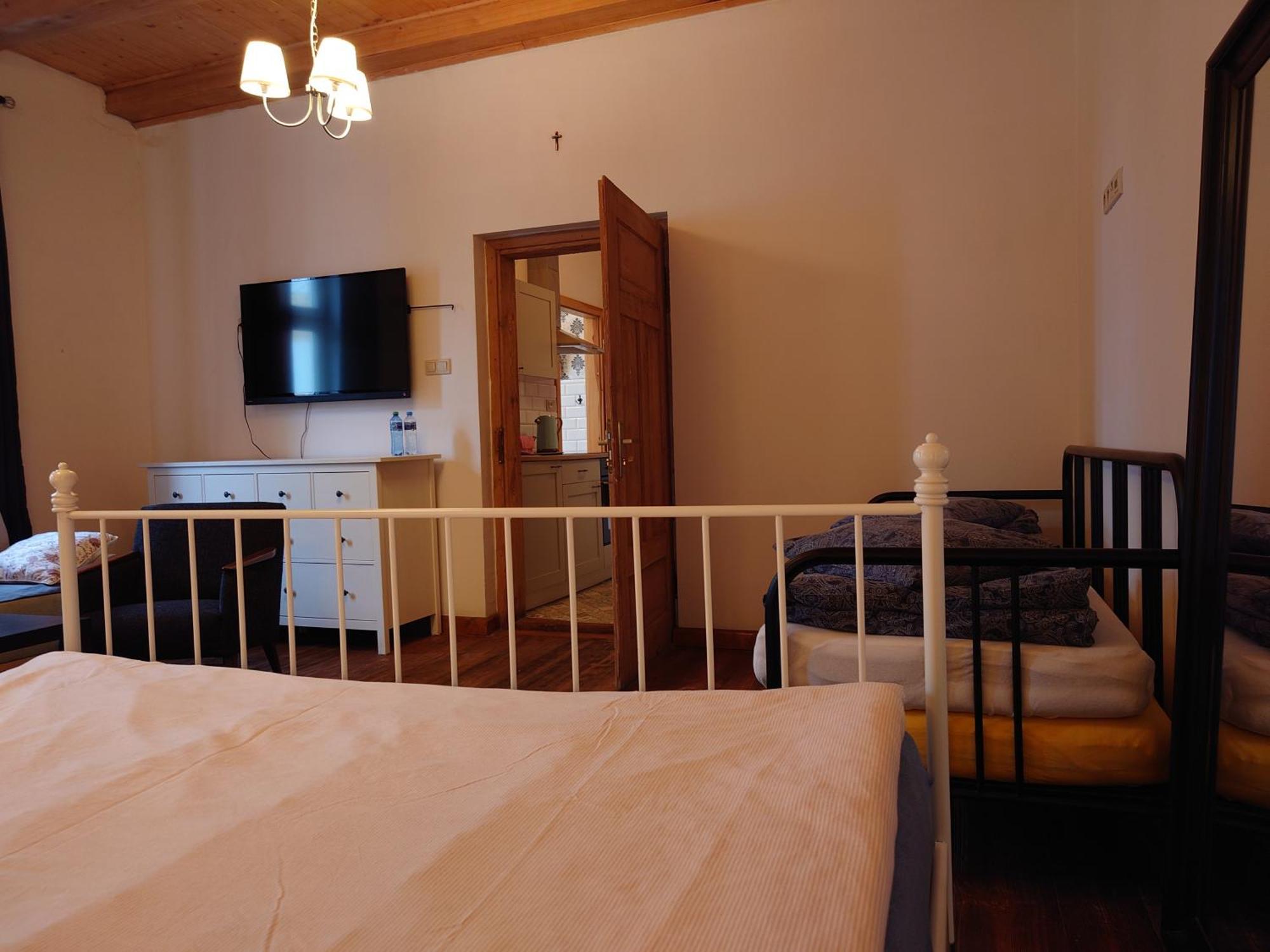 Apartamenty Przy Stonehenge Sosnowiec Bilik gambar