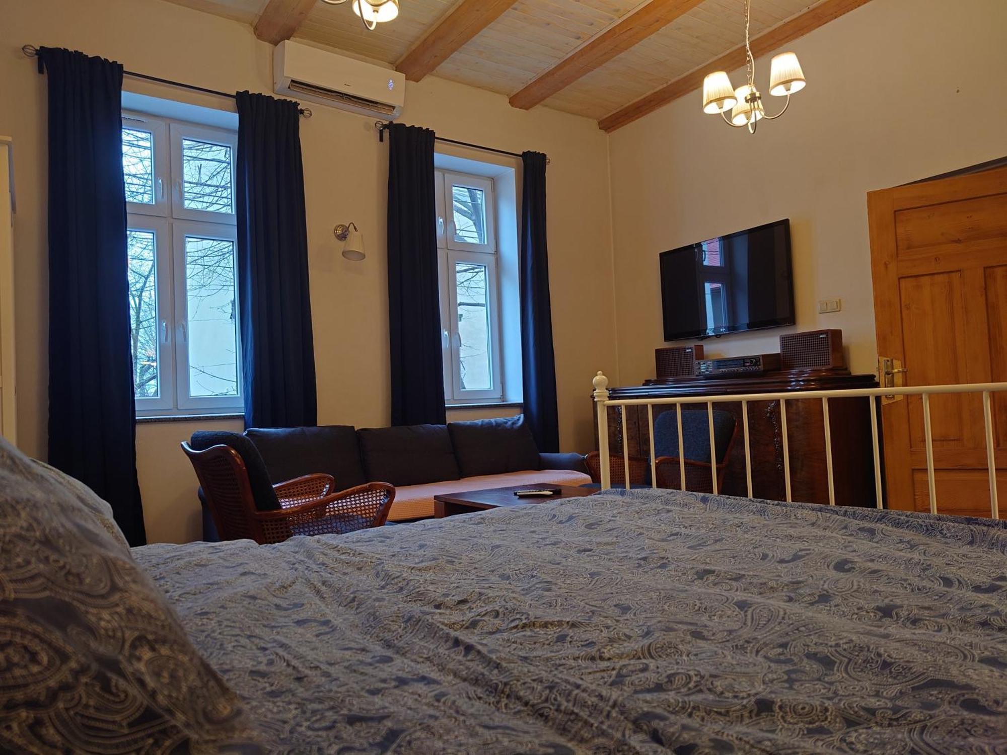 Apartamenty Przy Stonehenge Sosnowiec Bilik gambar