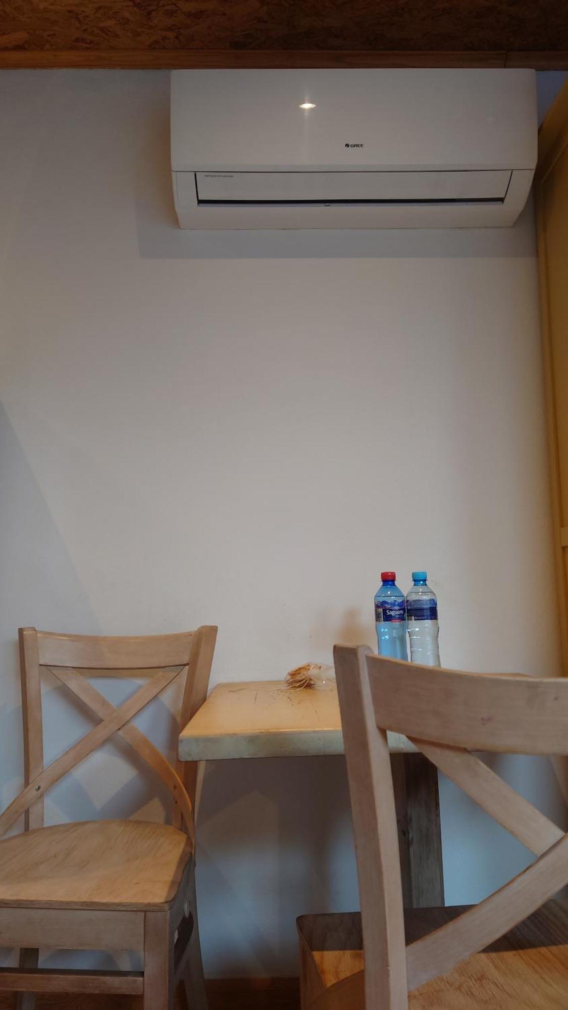 Apartamenty Przy Stonehenge Sosnowiec Bilik gambar