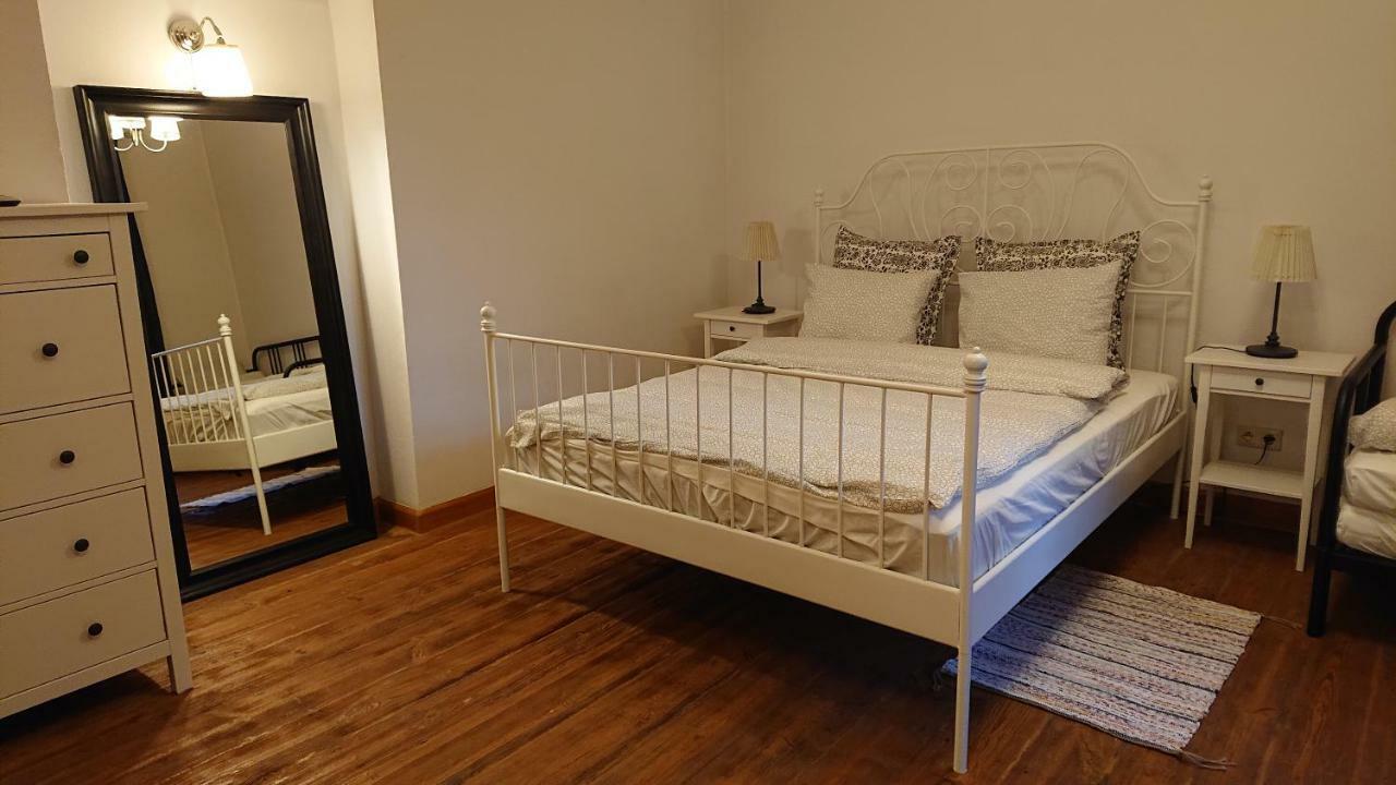 Apartamenty Przy Stonehenge Sosnowiec Luaran gambar