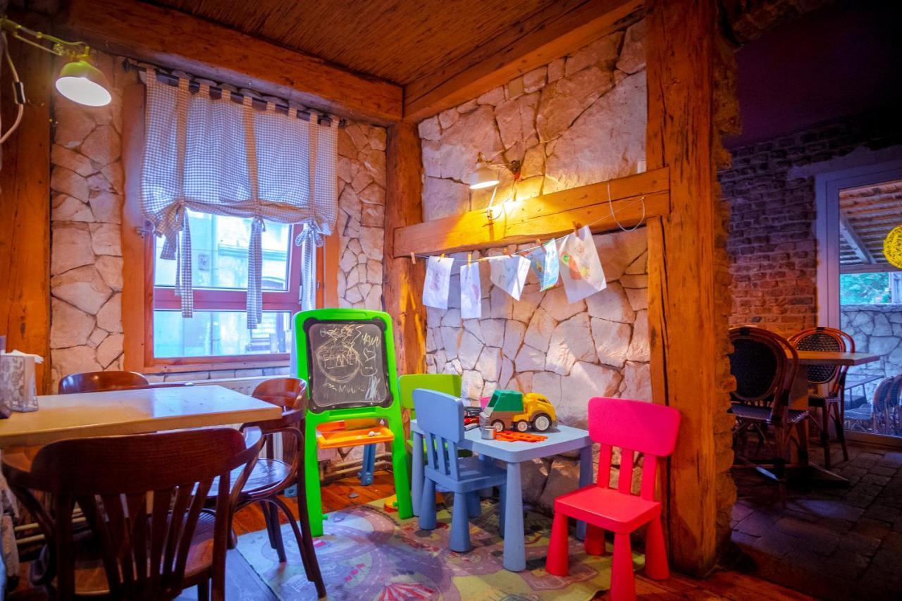 Apartamenty Przy Stonehenge Sosnowiec Luaran gambar